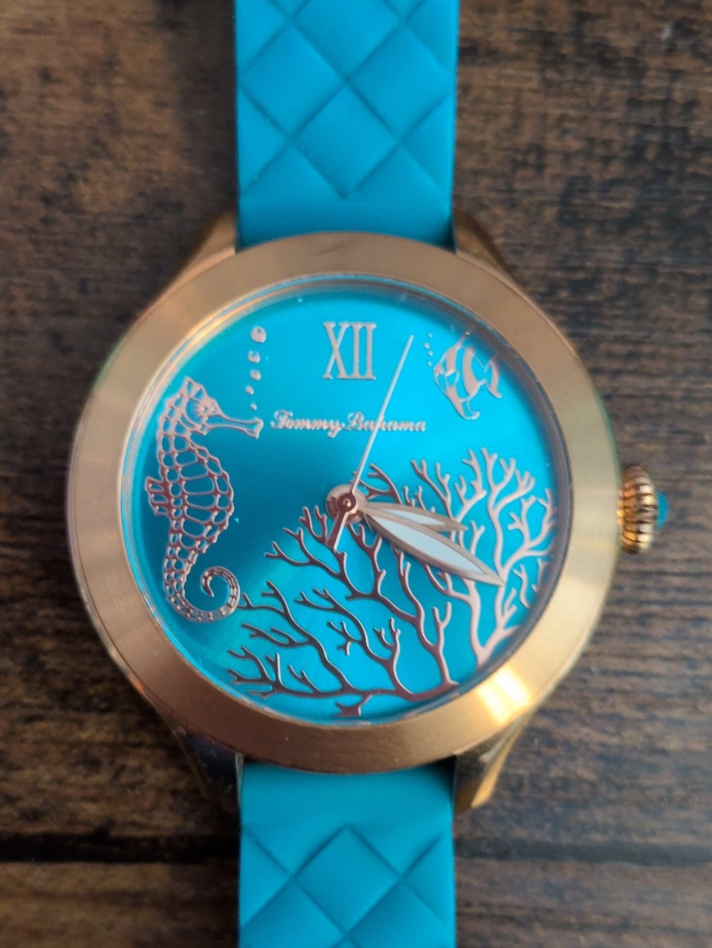 TTommy Bahama Turquoise Seahorse Coral Dial Silicone Strap Watch New New Battery